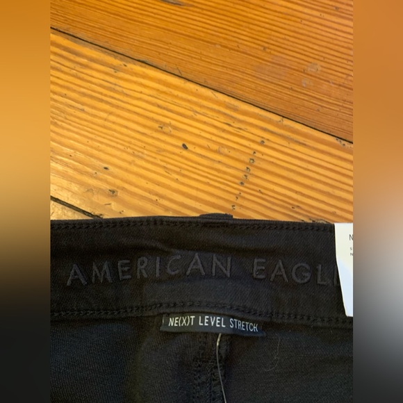 NWT! American Eagle Super Hi-Rise Distressed Denim Jegging 
Black Size 0 - Picture 9 of 13